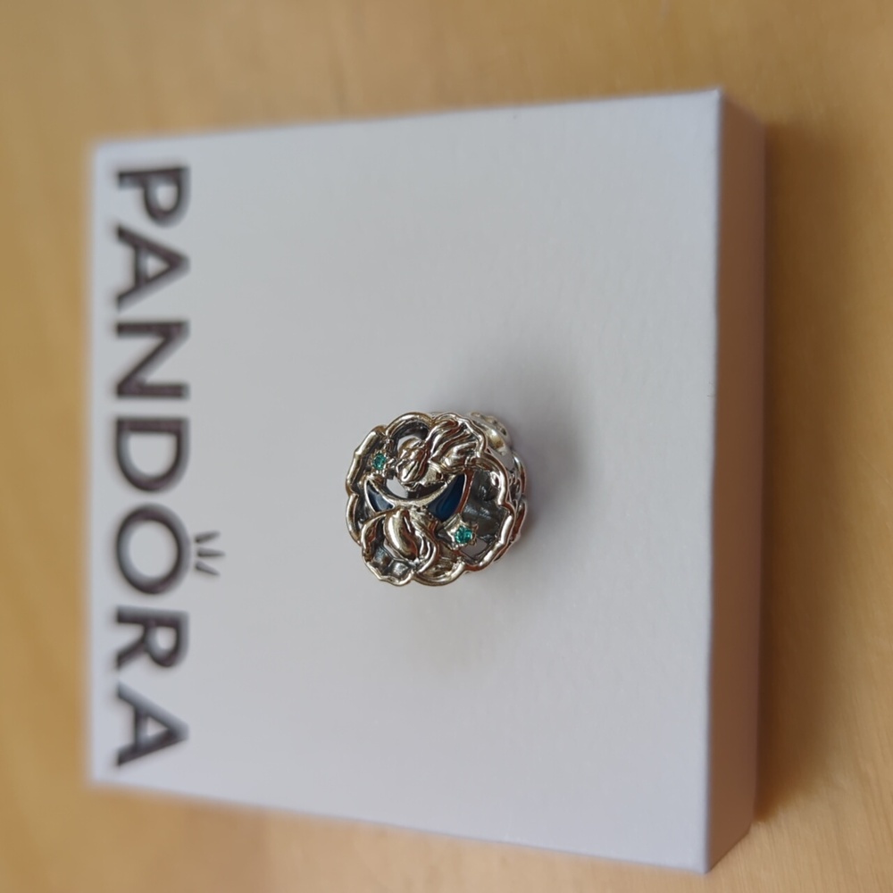 PANDORA Disney Aladdin, Princess Jasmine & Genie charm  Brand New